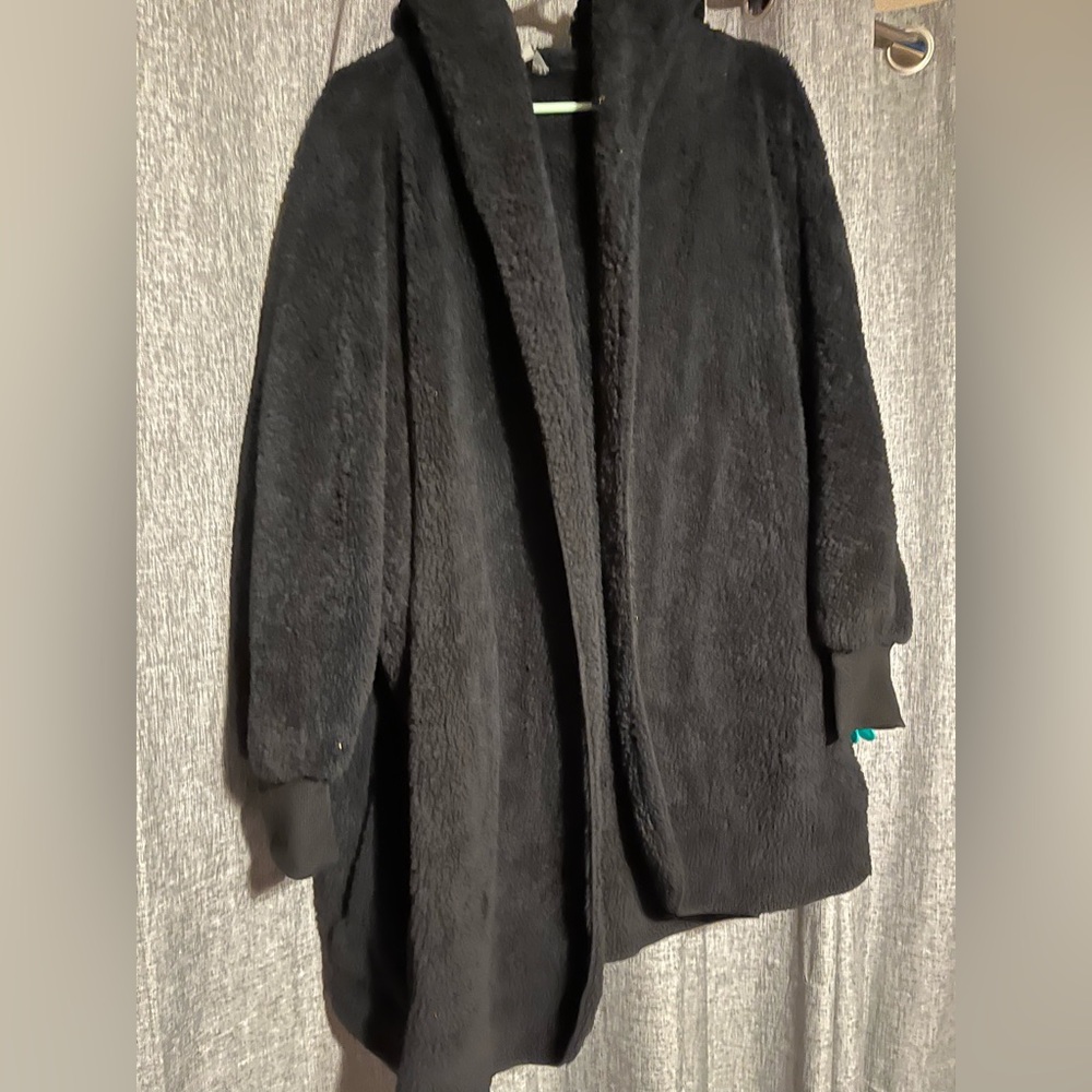 Sherpa jacket with hood